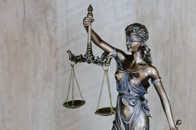 Freshfields & A&O Shearman promote partners—but go silent on diversity