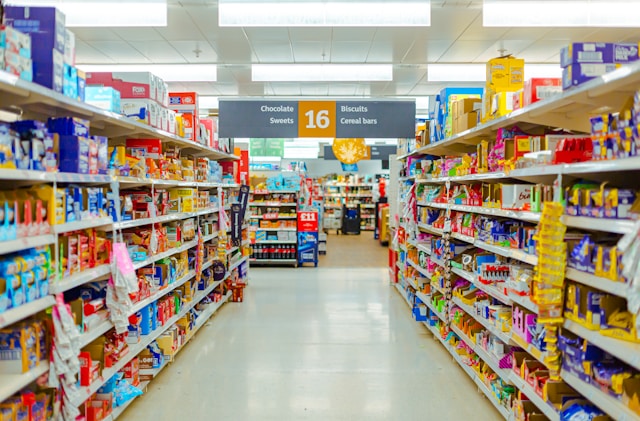 Supermarket Law Firm Partners: Do They Really Work Shifts?