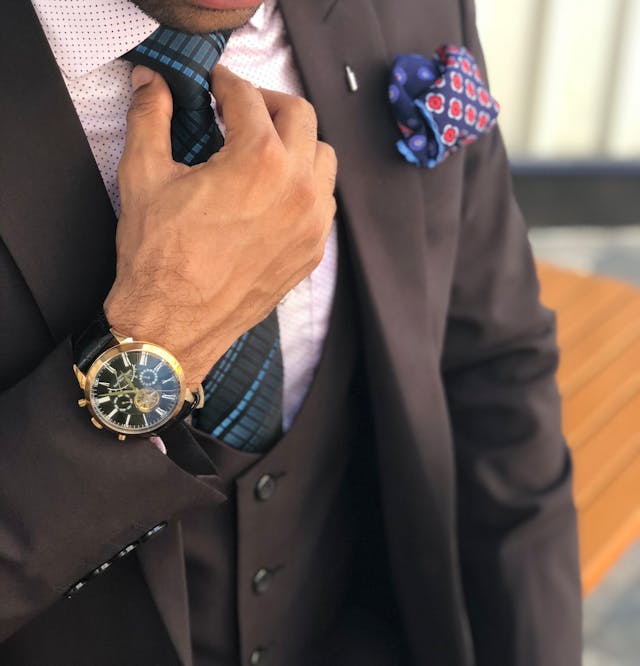 SRA flags fake law firm featuring ‘Mike Ross’ in bizarre scam nod to suits
