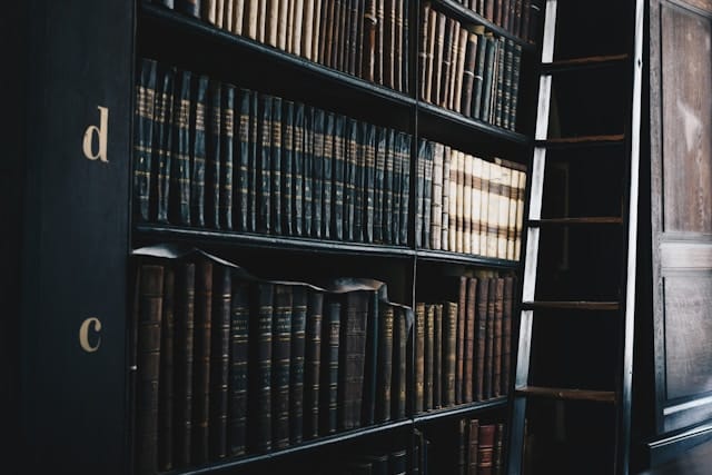 Simpson Thacher fined for breaching conduct and AML rules.