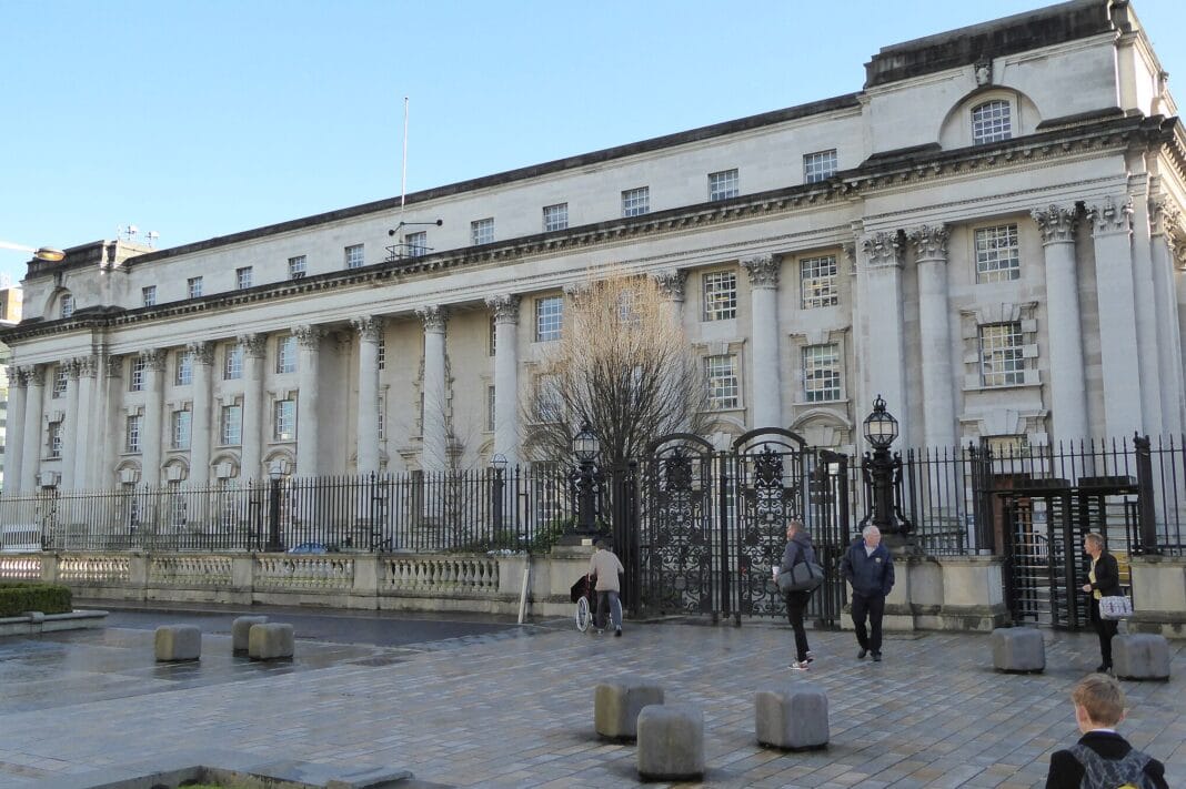 Nama trial opens with £7.2m laundering claims against solicitor and businessman