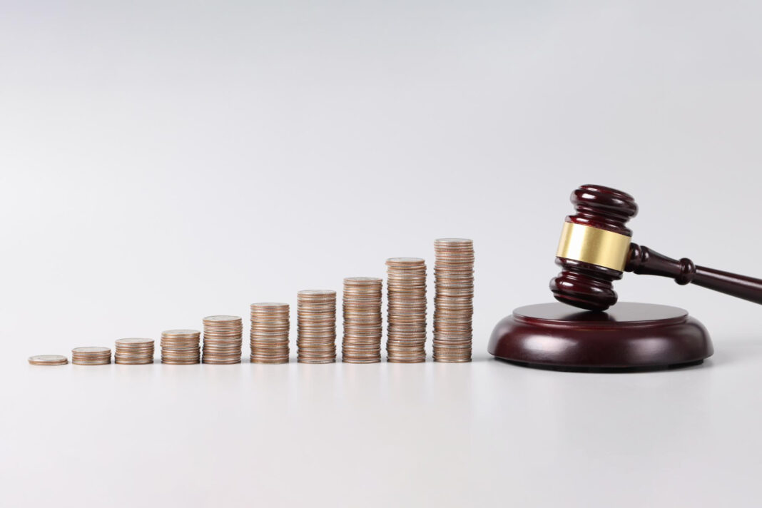 Legal Sector Defies Economic Slump with 8% Revenue Growth in October