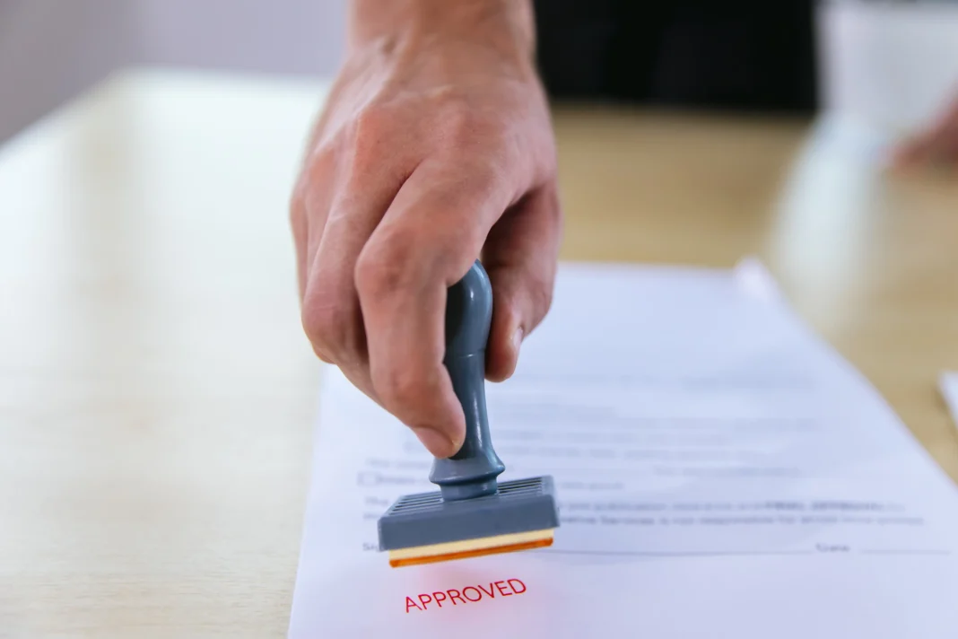 SRA Imposes Practice Conditions on Alistair Davies