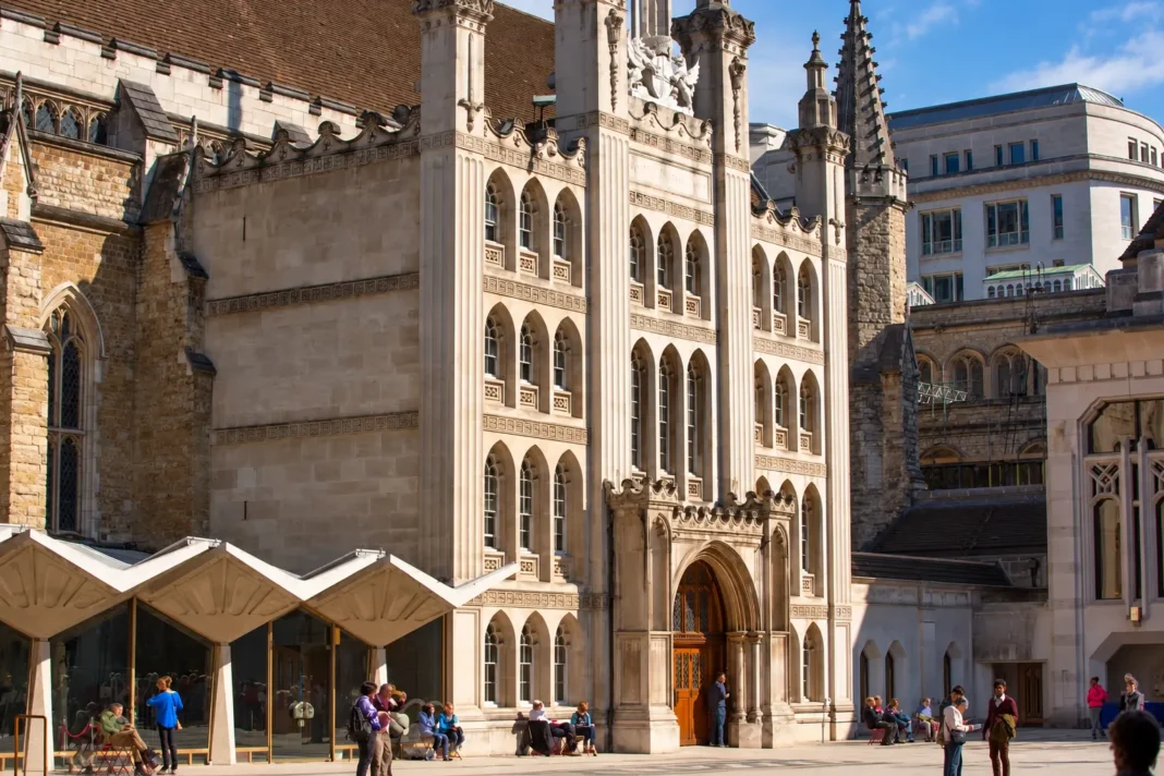 Advertisement Discontinuance Notice Upheld by High Court
